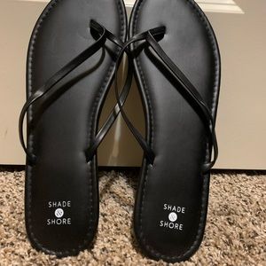 Shad and Shore Black flip flop